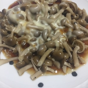 電子レンジだけで作るしめじチーズ